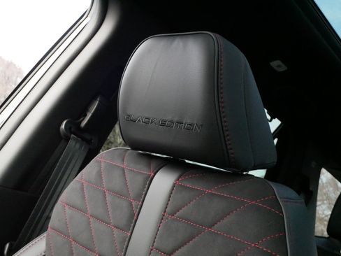 Certified 2026 Honda Pilot Black Edition image 34