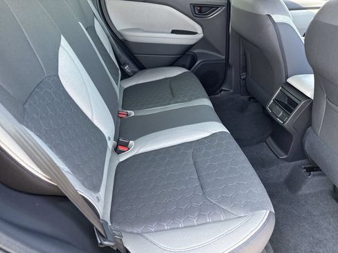 New 2026 Subaru Forester AWD/4WD image 9