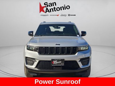 New 2025 Jeep Grand Cherokee Altitude RWD image 3