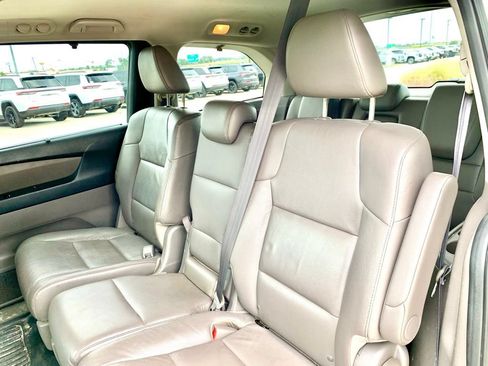 Used 2016 Honda Odyssey Touring image 14