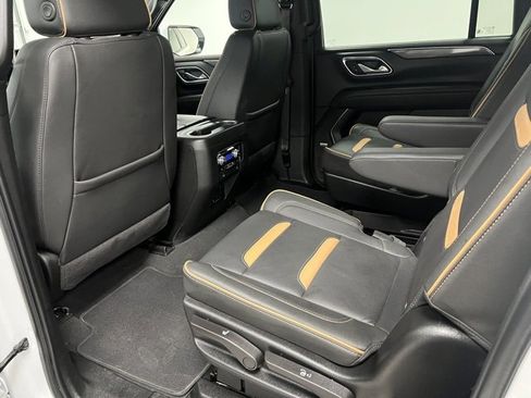 Used 2024 GMC Yukon XL AT4 image 42