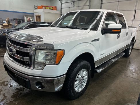 Used 2013 Ford F150 XLT w/ Mid Equipment Group image 5