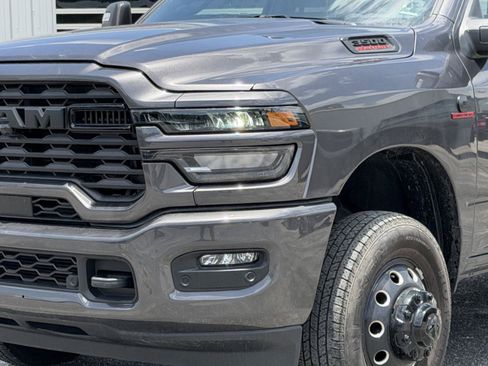 Used 2025 RAM 3500 Big Horn AWD/4WD image 8