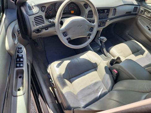 Used 2004 Chevrolet Impala SS w/ Preferred Equipment Group FWD image 16