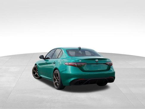 Used 2025 Alfa Romeo Giulia w/ Driving Assist Package RWD image 3