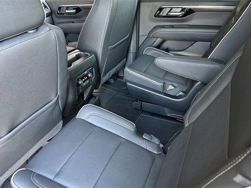 New 2025 Chevrolet Tahoe Premier image 13