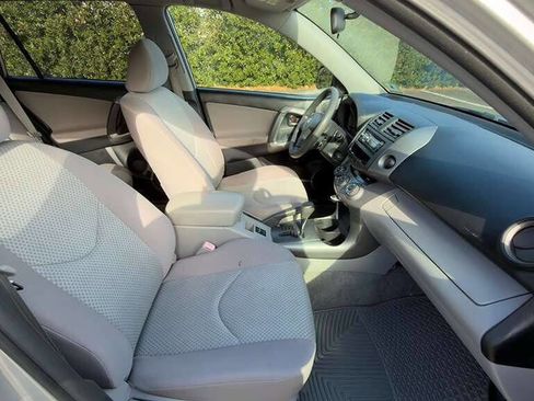 Used 2006 Toyota RAV4 4WD image 24