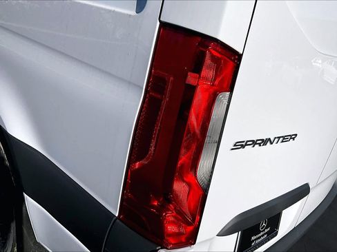 New 2025 Mercedes-Benz Sprinter 2500 image 14