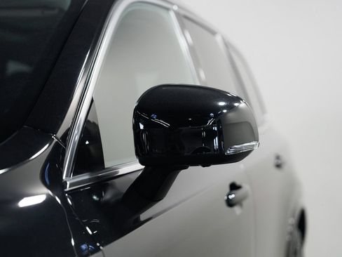 Used 2025 Volvo XC90 B6 Plus AWD/4WD image 47