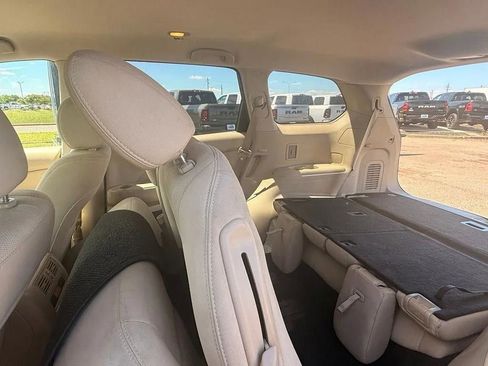 Used 2017 Nissan Pathfinder S FWD image 24