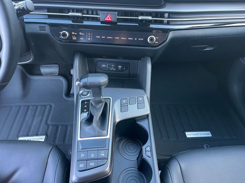 Used 2026 Kia Sportage EX image 27