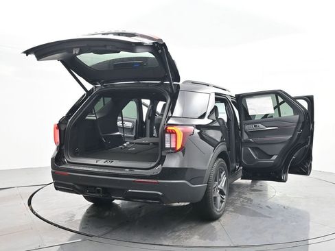 New 2026 Ford Explorer ST-Line w/ ST-Line Street Pack image 39