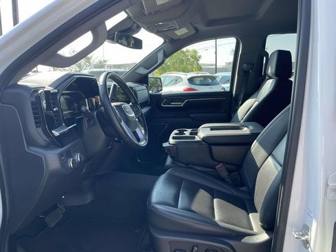 Used 2025 GMC Sierra 1500 SLT RWD image 16