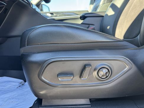 Used 2024 Jeep Grand Cherokee Trailhawk image 12