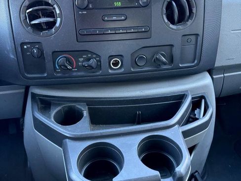 Used 2010 Ford E-350 and Econoline 350 Super Duty image 22