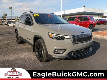Used 2023 Jeep Cherokee Altitude Lux w/ Lux Elite Package
