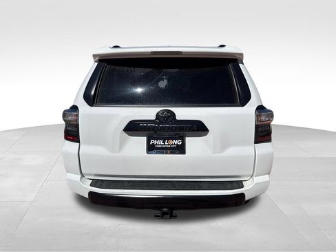 Used 2024 Toyota 4Runner TRD Off-Road Premium w/ Moonroof Package AWD/4WD image 8