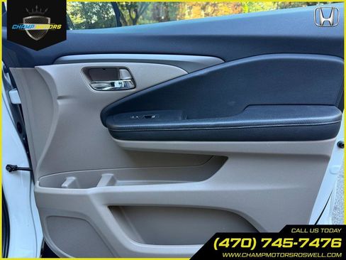 Used 2019 Honda Pilot LX image 31