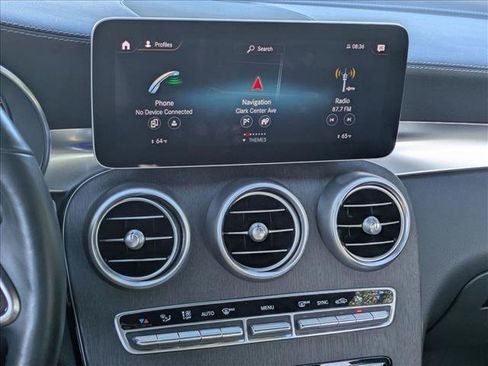 Used 2020 Mercedes-Benz GLC 300 4MATIC image 11