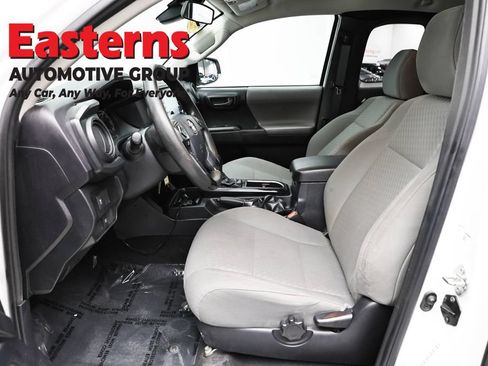 Used 2020 Toyota Tacoma SR RWD image 14