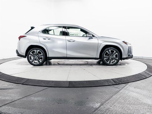 New 2026 Lexus UX 300h AWD image 13