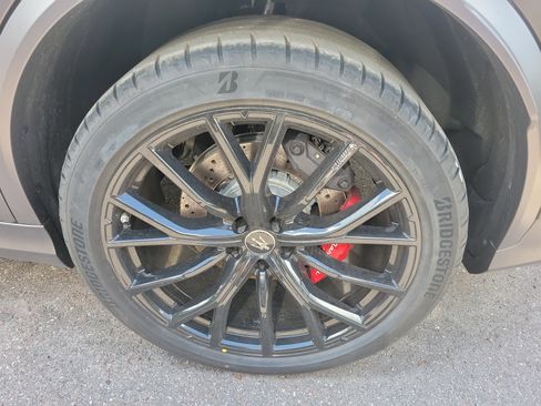 Used 2025 Maserati Grecale Trofeo AWD/4WD image 6