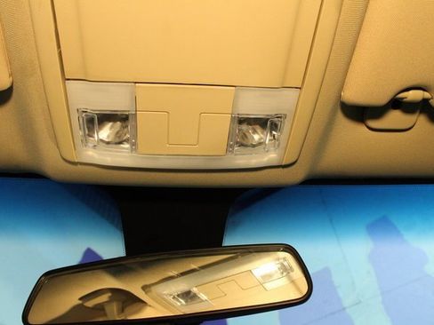 Used 2017 Ford Taurus SE image 22