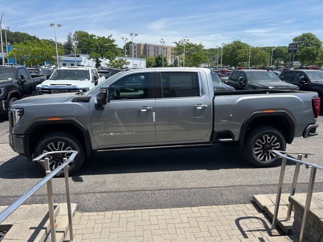 New 2026 GMC Sierra 3500 Denali Ultimate w/ LPO, Black Badging Package AWD/4WD image 6