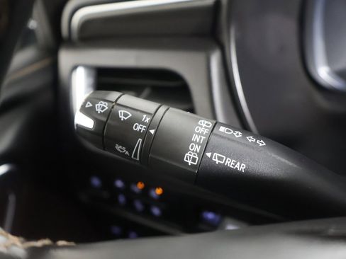 Used 2023 GMC Yukon XL AT4 image 52