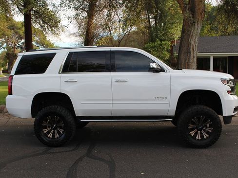 Used 2019 Chevrolet Tahoe Premier image 3