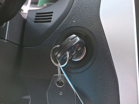 Used 2015 Ford Explorer XLT w/ Equipment Group 202B image 24