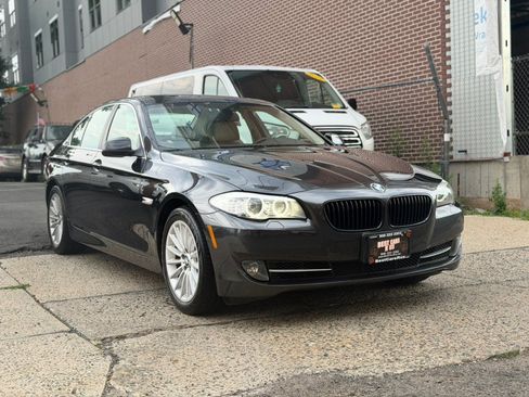 Used 2013 BMW 535i xDrive Sedan AWD/4WD image 3