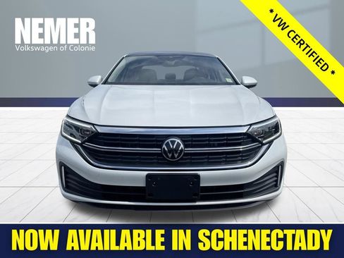 Certified 2023 Volkswagen Jetta SEL FWD image 10
