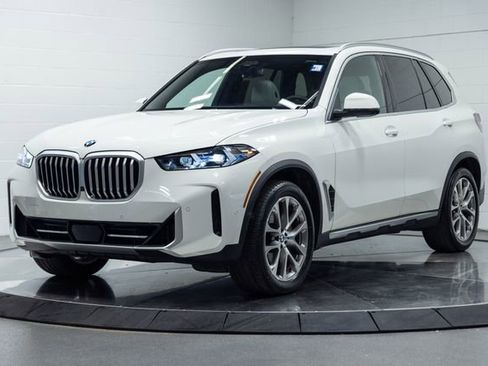 Used 2024 BMW X5 xDrive40i w/ Premium Package AWD/4WD image 6