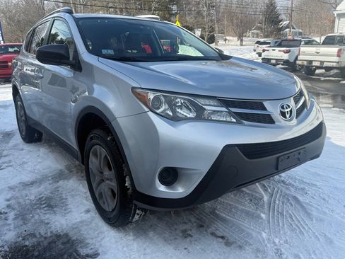 Used 2015 Toyota RAV4 LE image 4