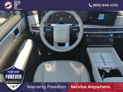Used 2024 Hyundai Santa Fe Calligraphy FWD image 13