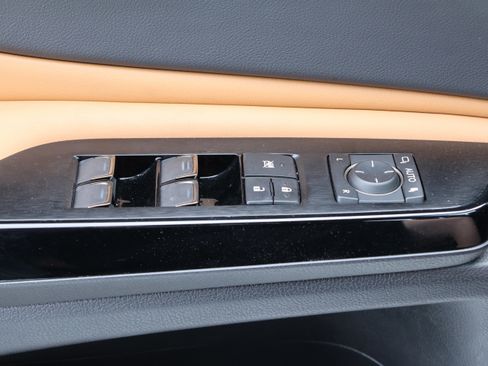 Used 2024 Lexus ES 350 w/ Premium Package image 14