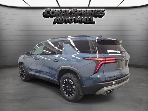 Used 2025 Chevrolet Traverse Z71 w/ Enhanced Driving Package AWD/4WD image 4