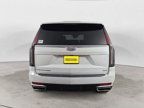 Used 2021 Cadillac Escalade Premium Luxury w/ Driver Assist Tech Package AWD/4WD image 4