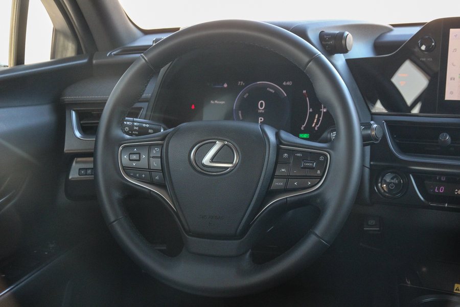 Used 2025 Lexus UX 300h FWD image 16