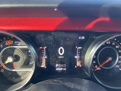 Used 2023 Jeep Wrangler Unlimited Rubicon image 29