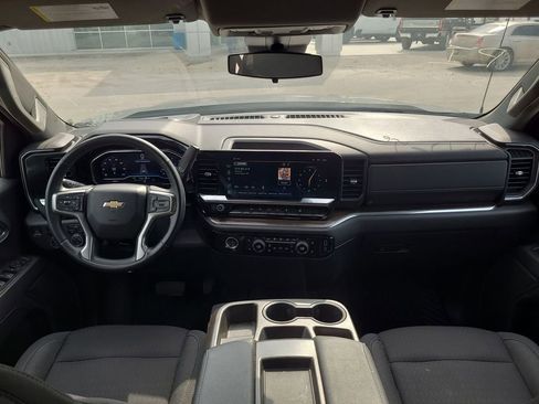 Used 2023 Chevrolet Silverado 1500 LT AWD/4WD image 21