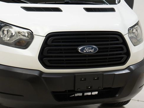 Used 2019 Ford Transit 150 XL image 11