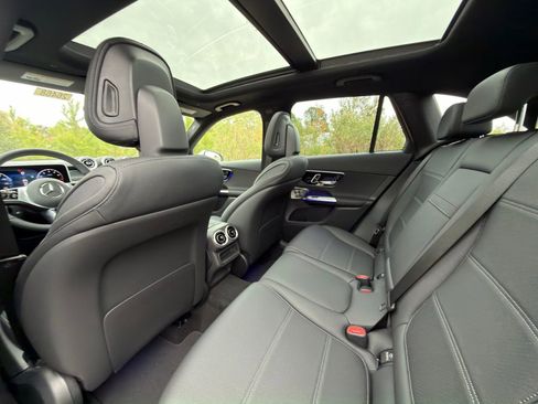 New 2026 Mercedes-Benz GLC 300 image 15