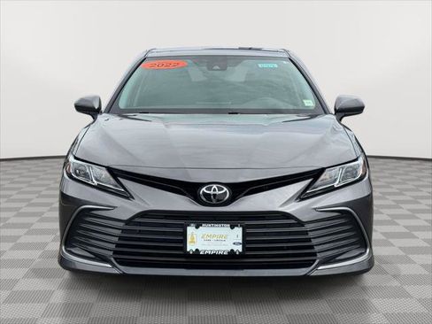 Used 2022 Toyota Camry LE w/ Carpet Mat Package (TMS) image 2