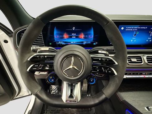 Used 2025 Mercedes-Benz GLE 53 AMG 4MATIC image 11