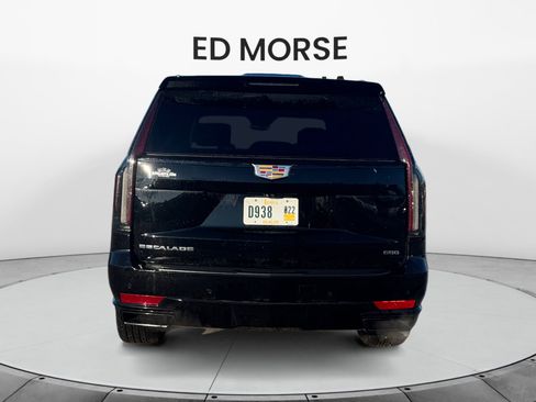 Used 2023 Cadillac Escalade Sport Platinum AWD/4WD image 4