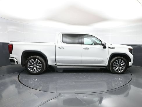 Used 2023 GMC Sierra 1500 Denali w/ Denali Reserve Package AWD/4WD image 37