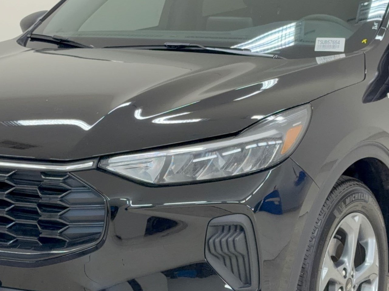 Certified 2025 Ford Escape ST-Line FWD image 12