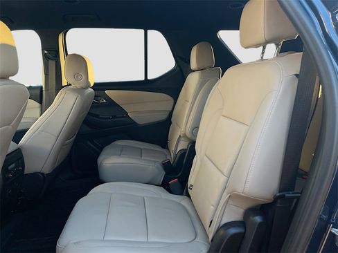 Used 2023 Chevrolet Traverse LT w/ LT Premium Package image 25